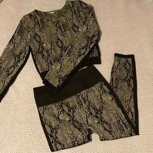 Fabletics workout set